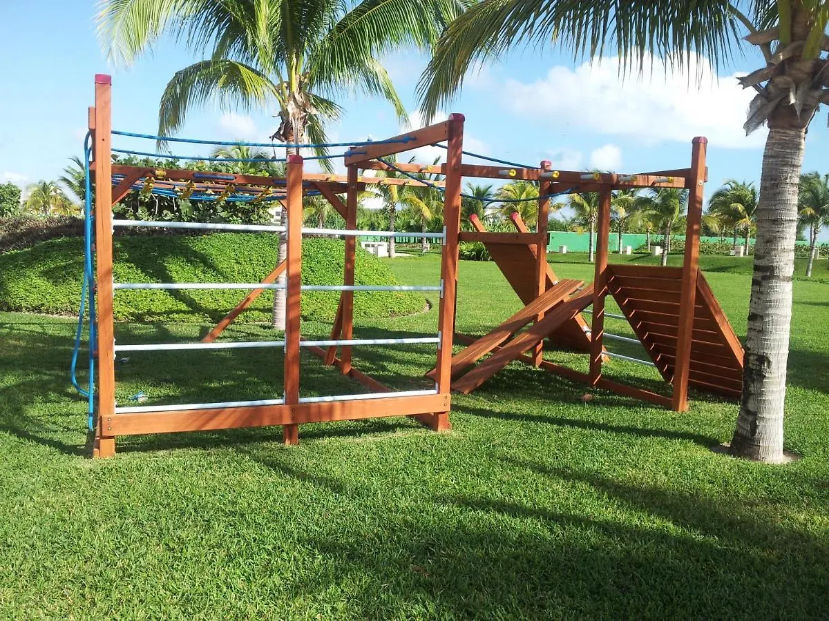 Punta Me Luxury Apartments Ocean View & Beach Front Cancun Mexico