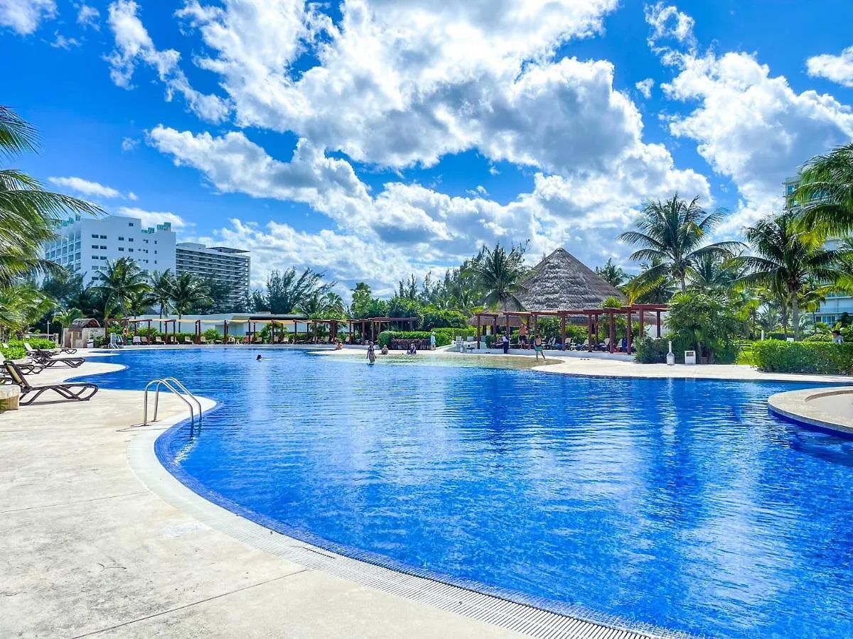 Punta Me Luxury Apartments Ocean View & Beach Front Cancun