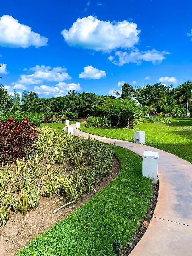 Punta Me Luxury Apartments Ocean View & Beach Front Cancun