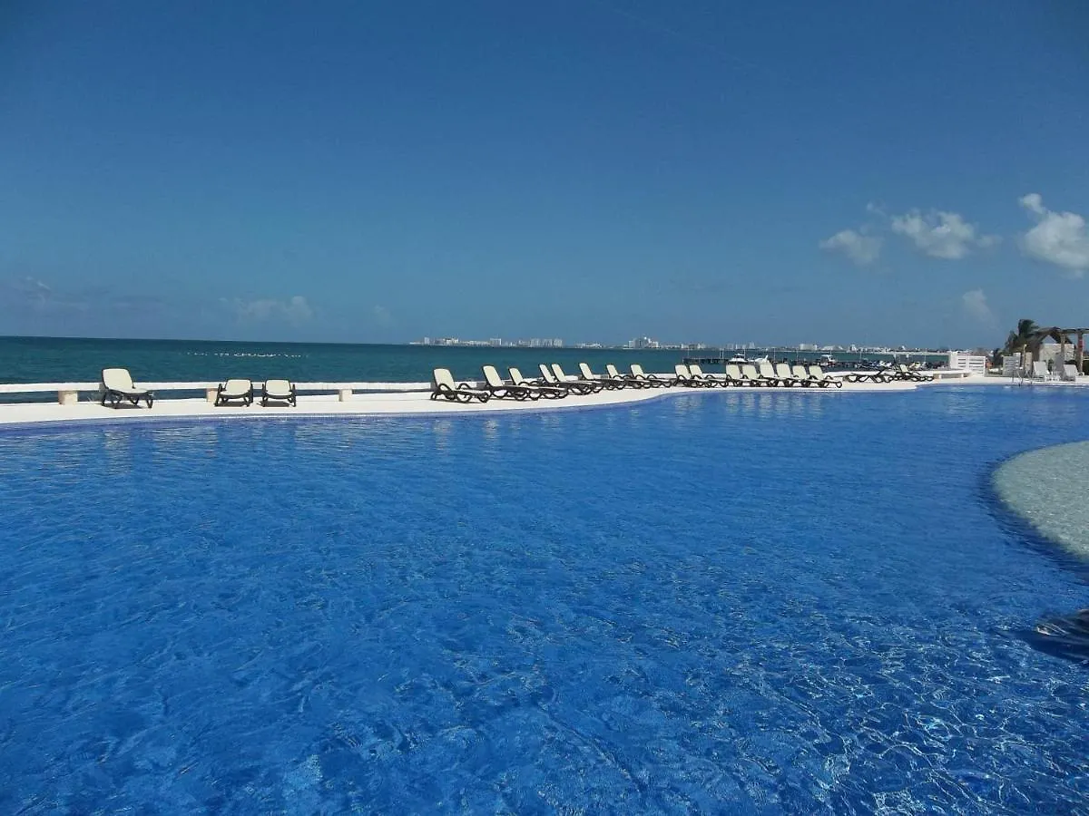 Punta Me Luxury Apartments Ocean View & Beach Front Cancun Mexico