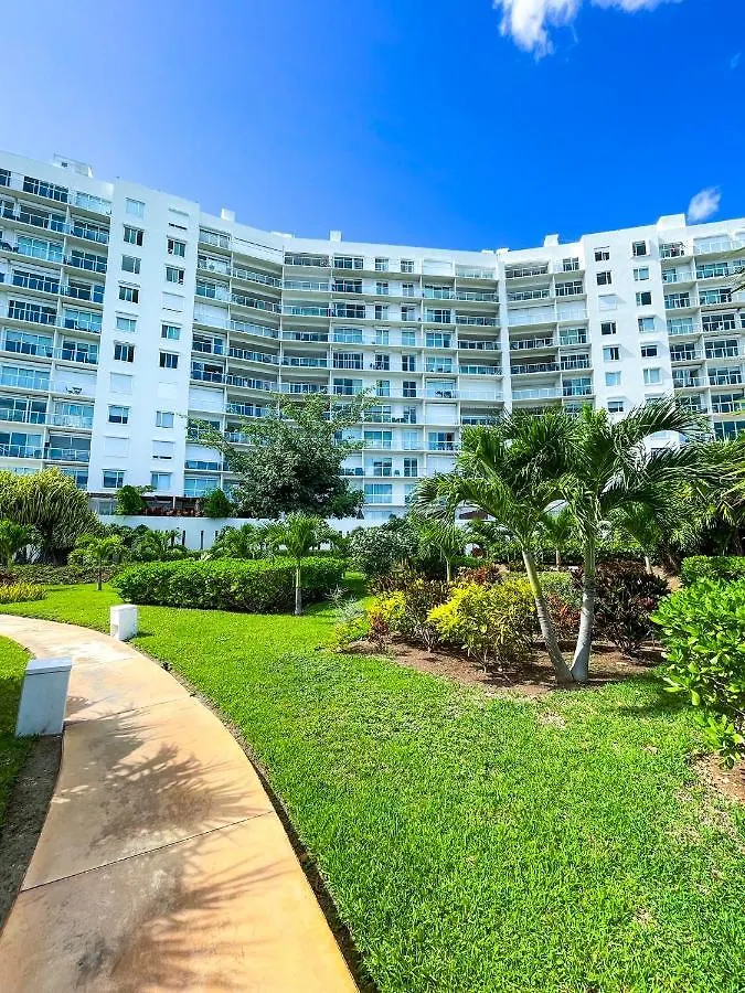 Punta Me Luxury Apartments Ocean View & Beach Front Cancun Mexico